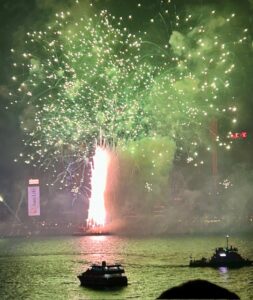 香港花火大会、0:06 1/1/2025